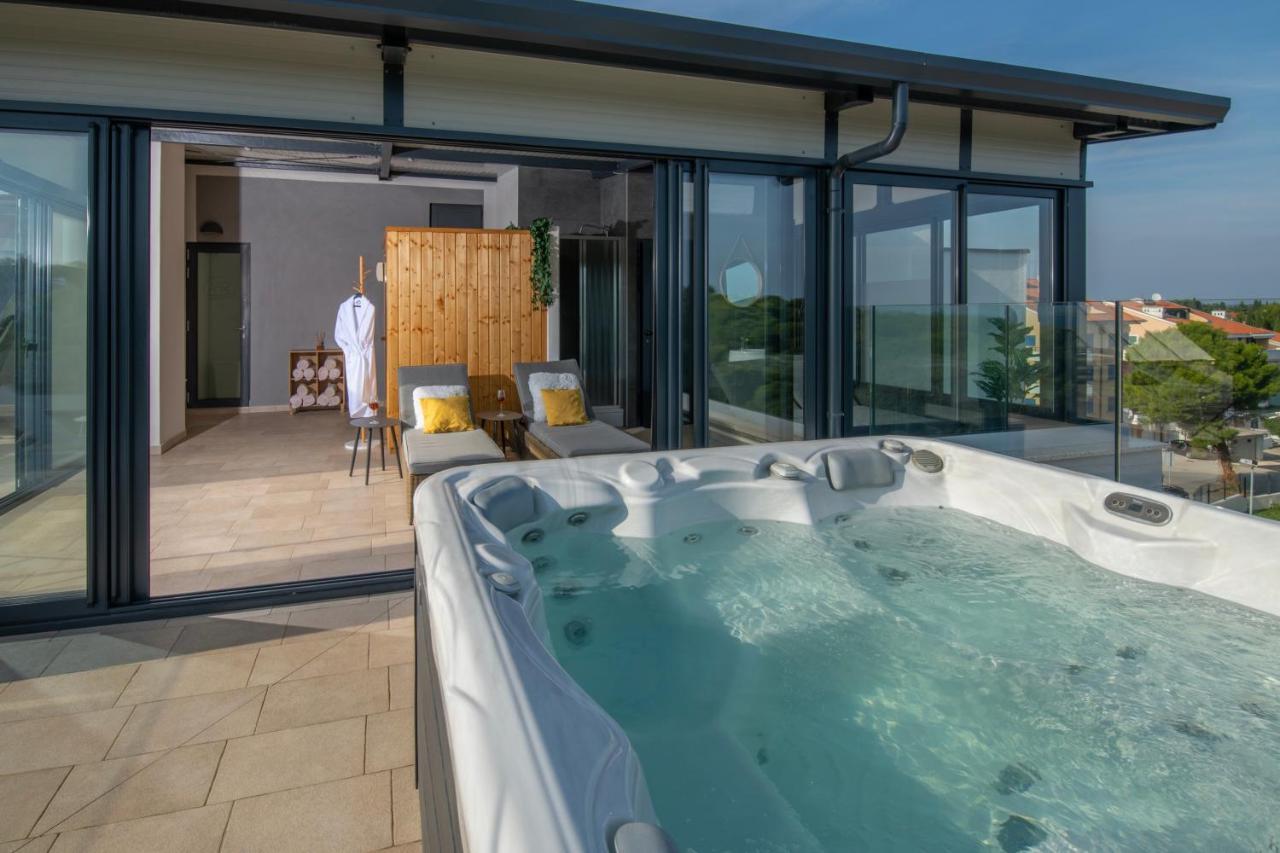 Aparthotel Punta Blu - Pool & Spa เปรมันตูรา ภายนอก รูปภาพ