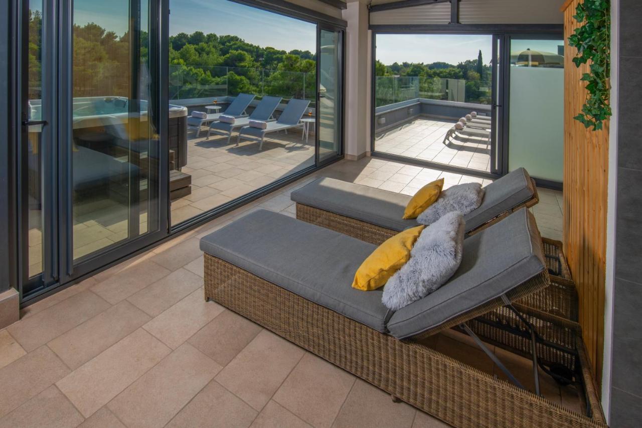 Aparthotel Punta Blu - Pool & Spa เปรมันตูรา ภายนอก รูปภาพ