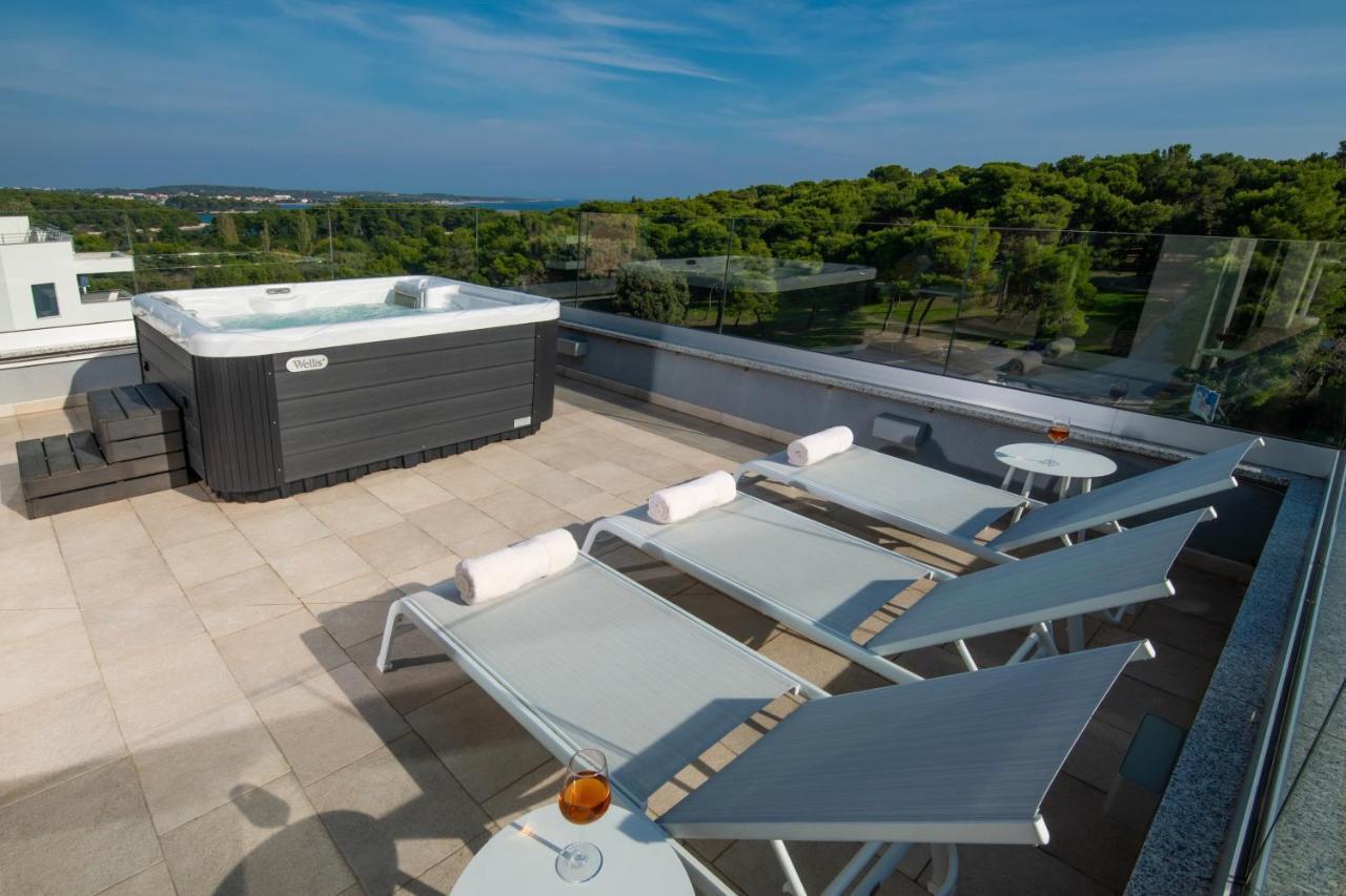 Aparthotel Punta Blu - Pool & Spa เปรมันตูรา ภายนอก รูปภาพ